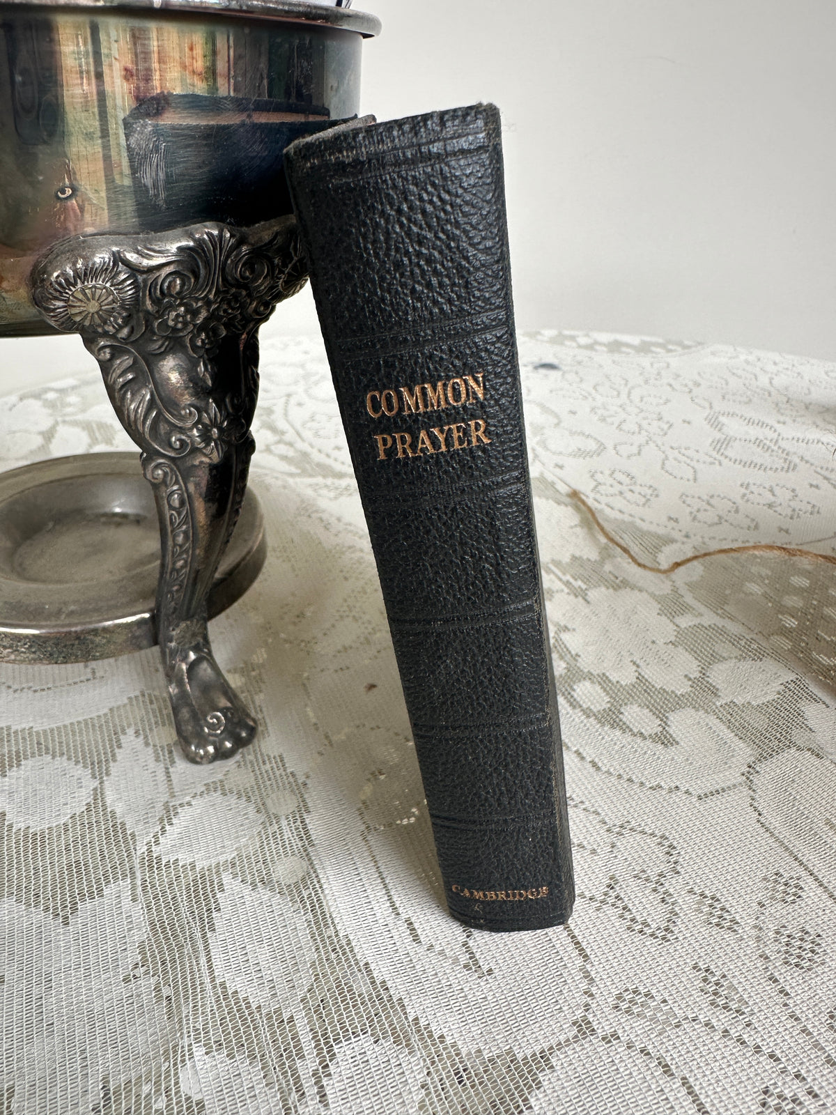 Common Prayer Vintage Book black by Cambridge