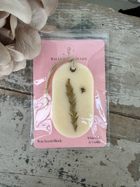 Hanging Wax Scent Block hanging White Oak & Vanilla