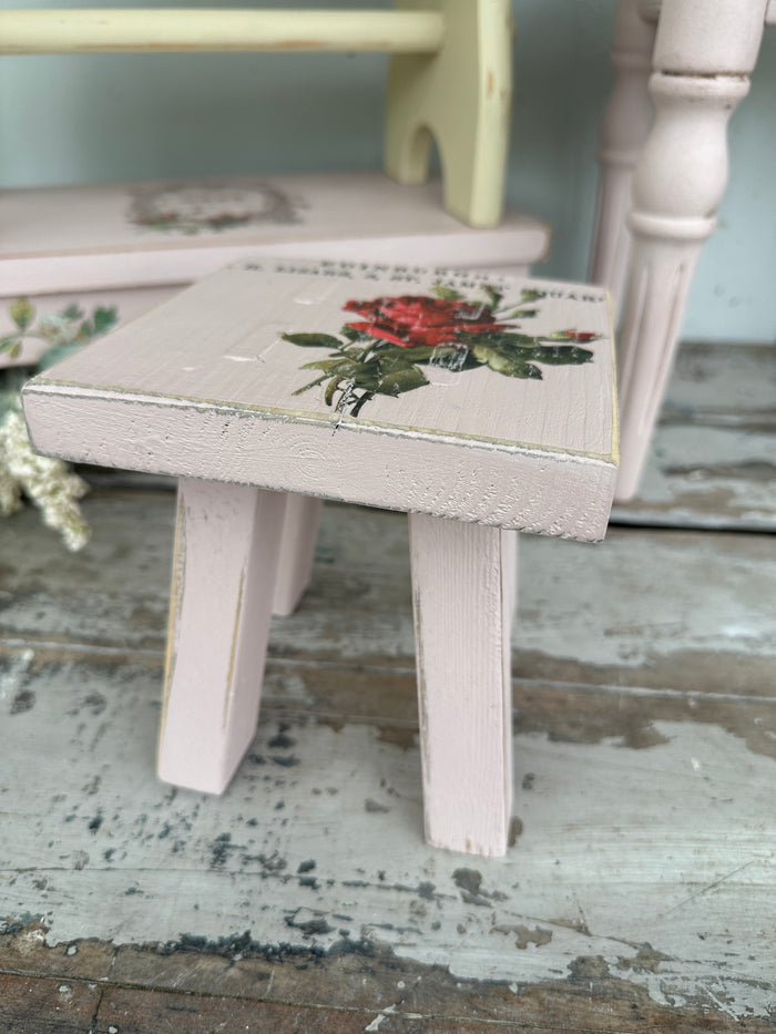 Small wood riser stool with IOD roses TRANSFER – Paint Me Vintage