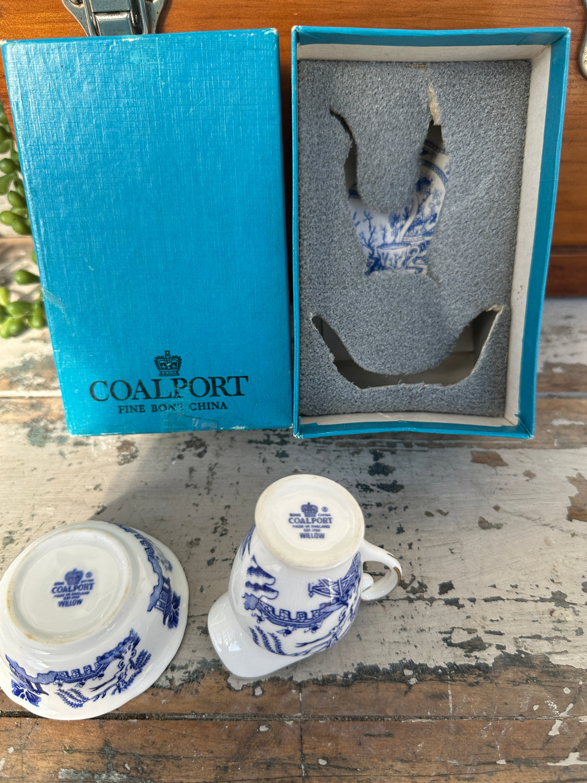 Coalport Willow B&W miniatures set boxed