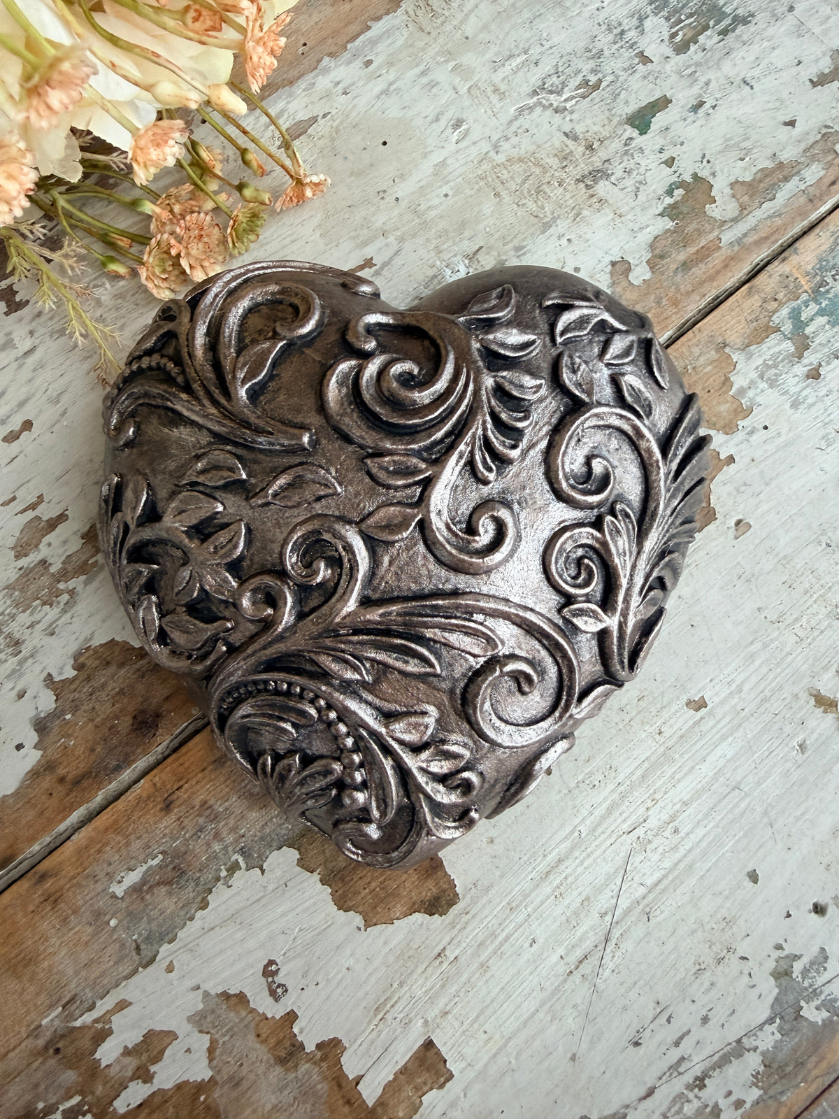 Wall heart Blushed Pink Filigree