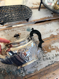 Silverware Tea Pot w embossing