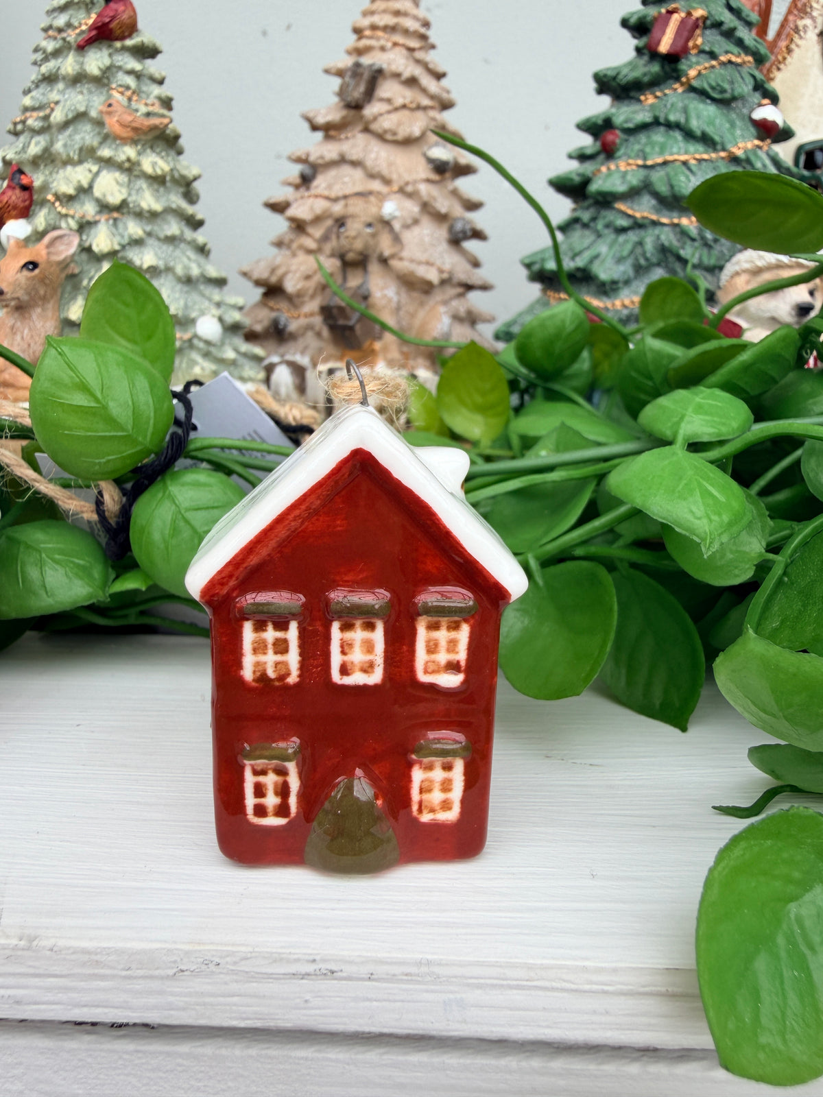 Hanging Mini ceramic Houses Red