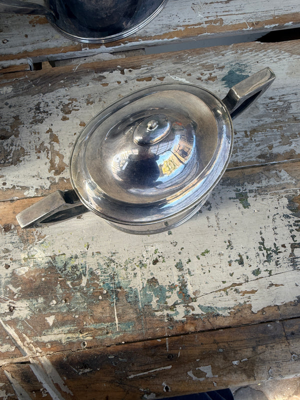 Silverware Sugar bowl with removable lid