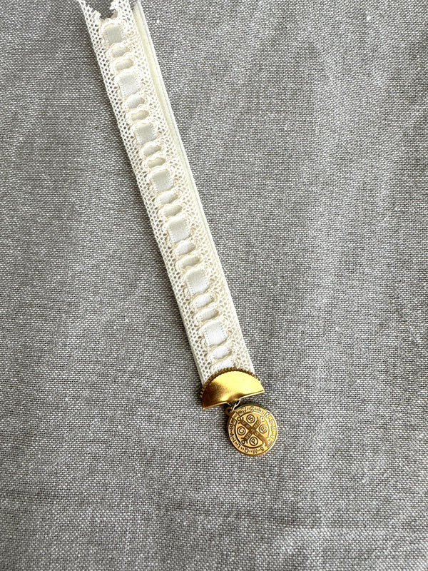Decor prayer book mark w mini sovereign cross