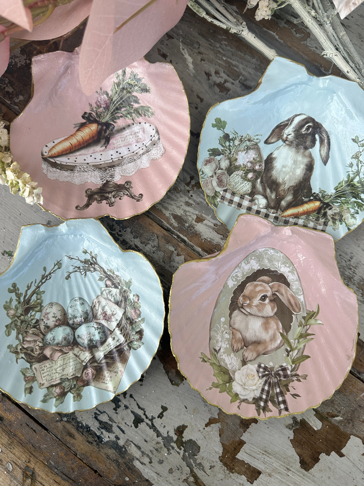 Easter shell trinket dish