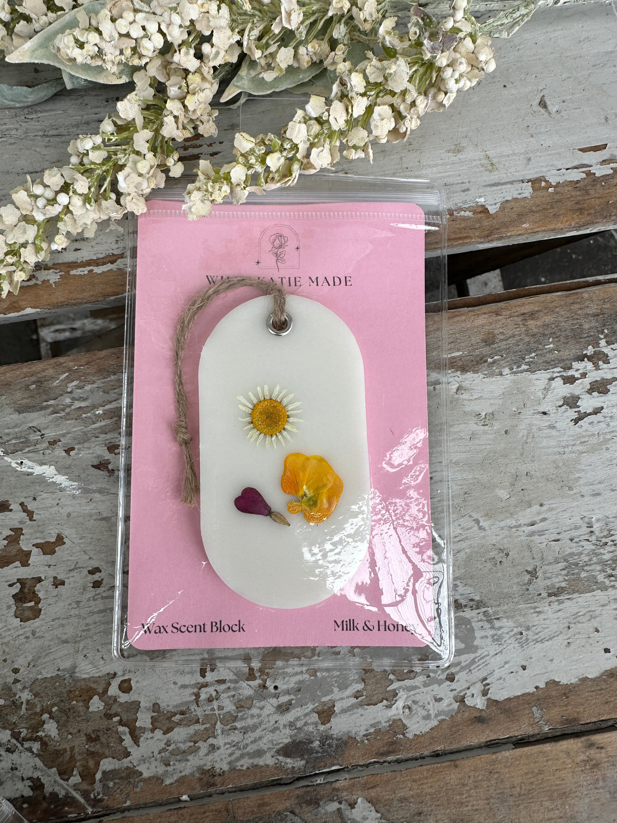 Wax Scent Block hanging Milk & Honey