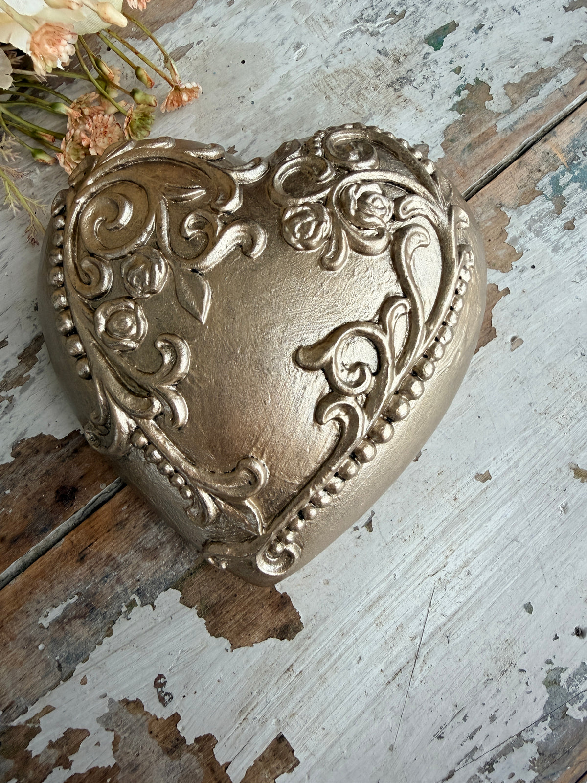 Wall heart Golden Filigree