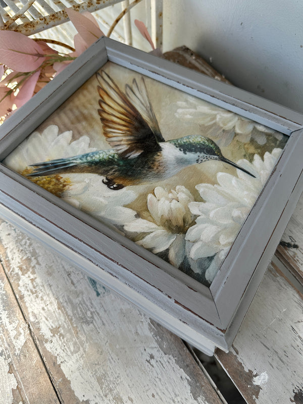 Lift Top wooden box Whispers of the Garden Bird