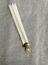 Decor prayer book mark w Mary