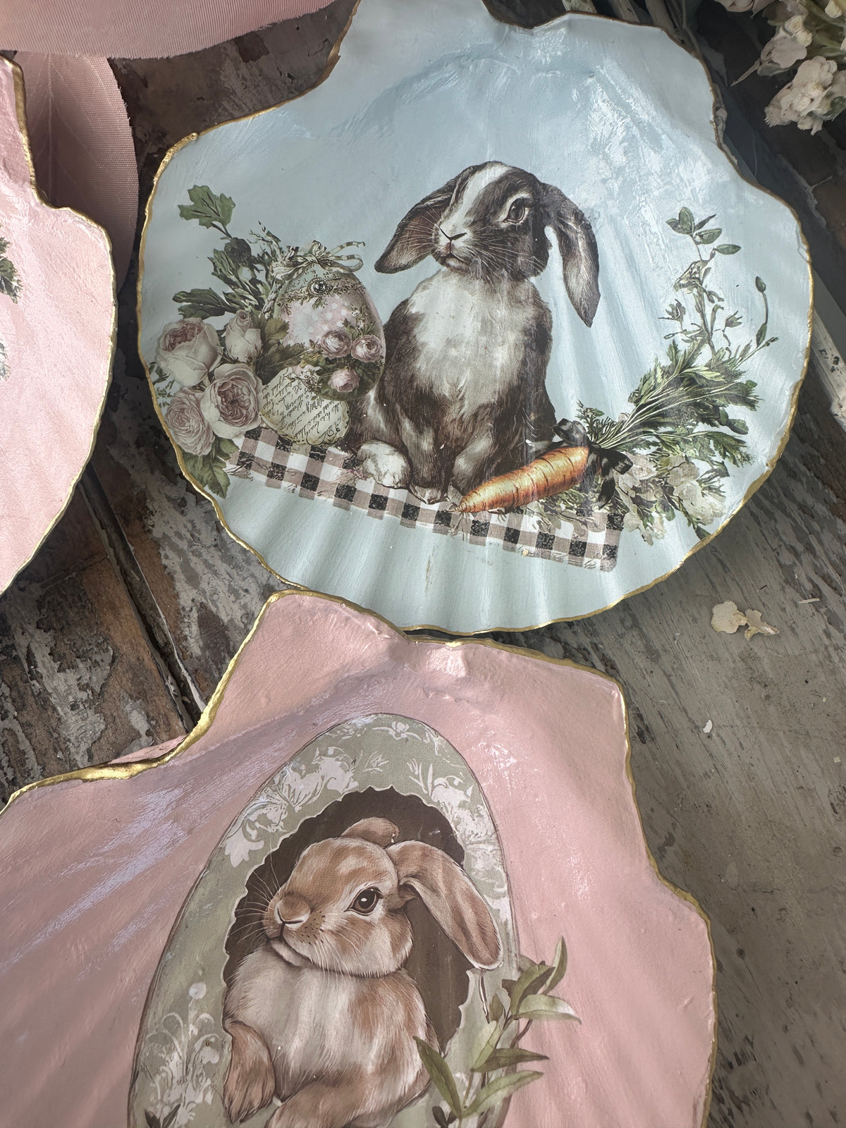 Easter shell trinket dish