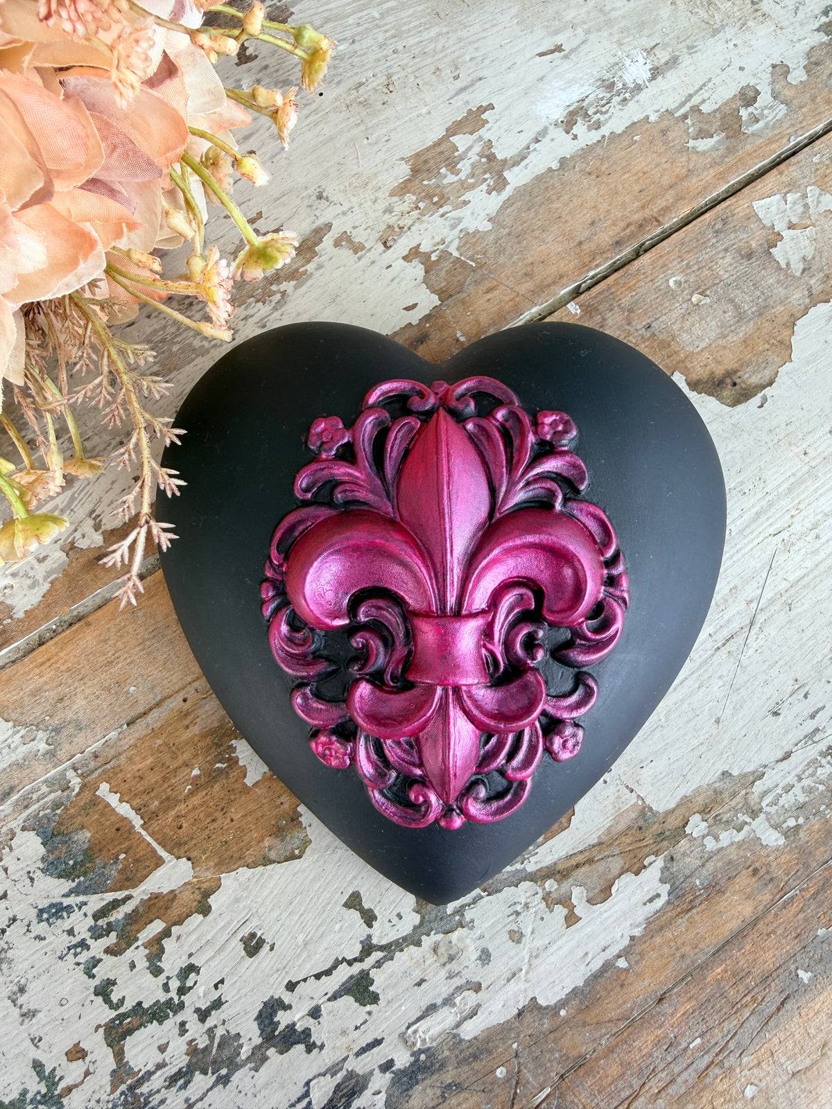 Wall heart Pink Fleur de Lis
