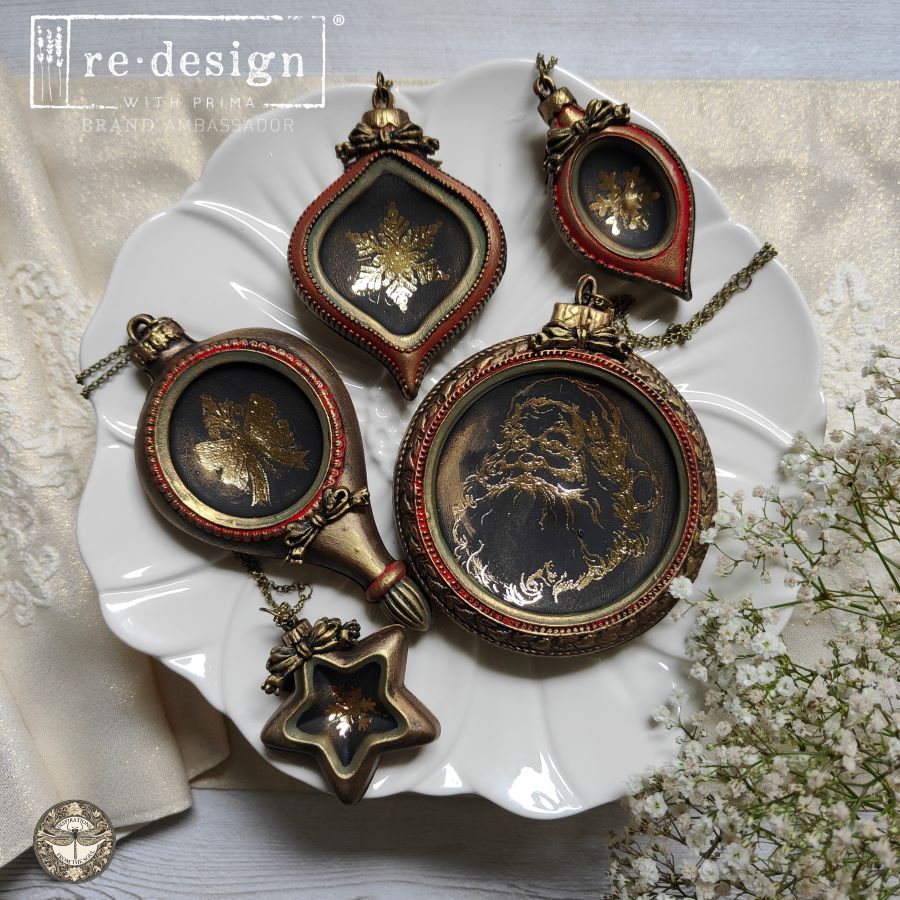 Decorative decorations with vintage-style Christmas portraits. Silicone mold for making Christmas ornaments. Noel Elegance Mould by Redesign with Prima for Christmas