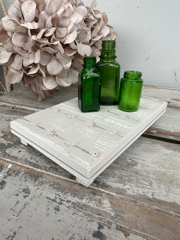 Grey Riser flat with pattern