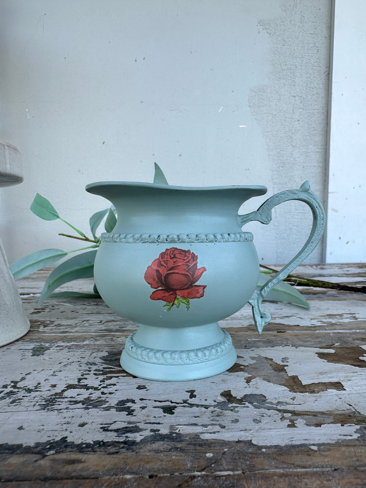 Jug French Eggshell and hearts