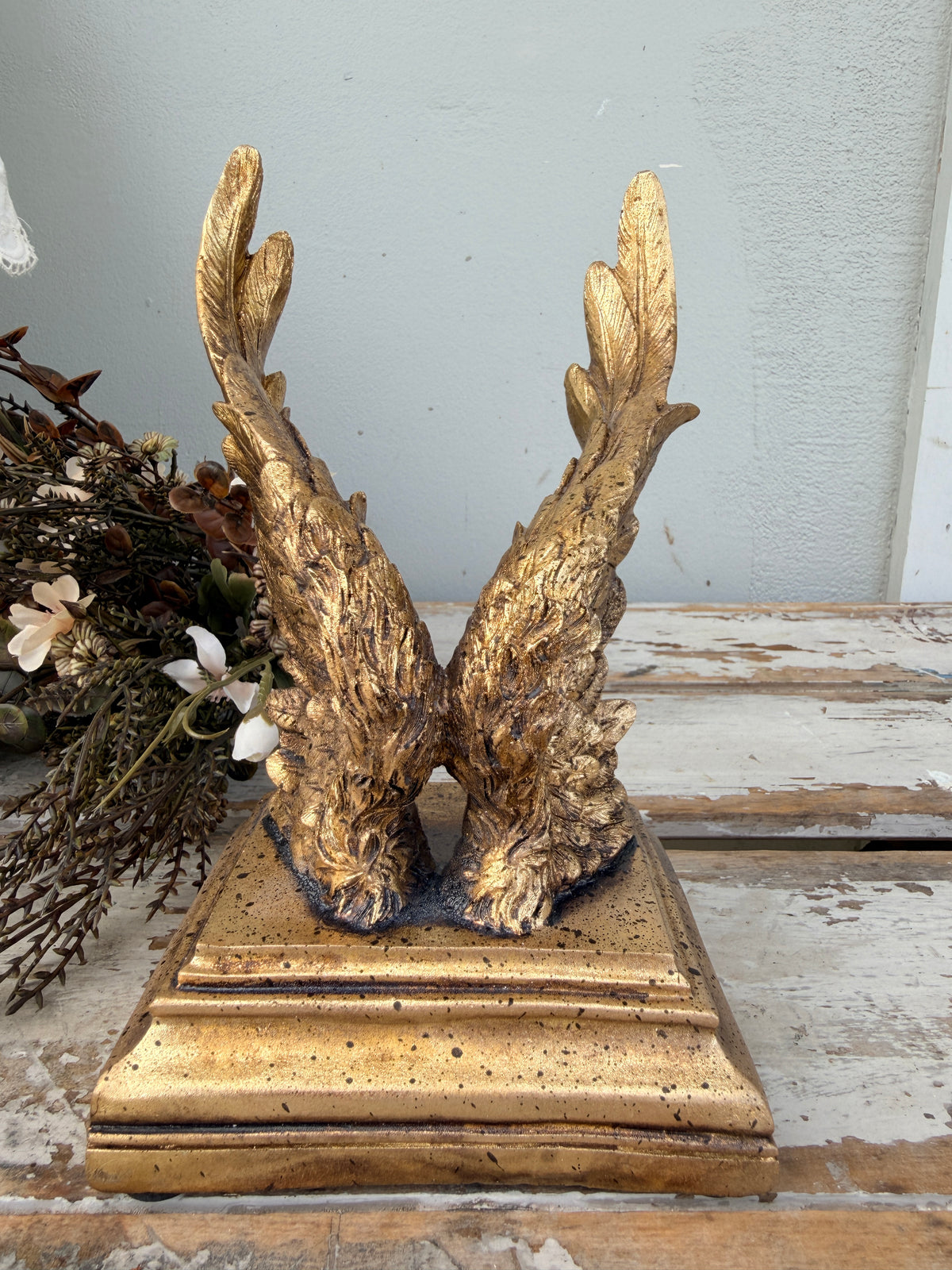 Gold Angel Wings decor