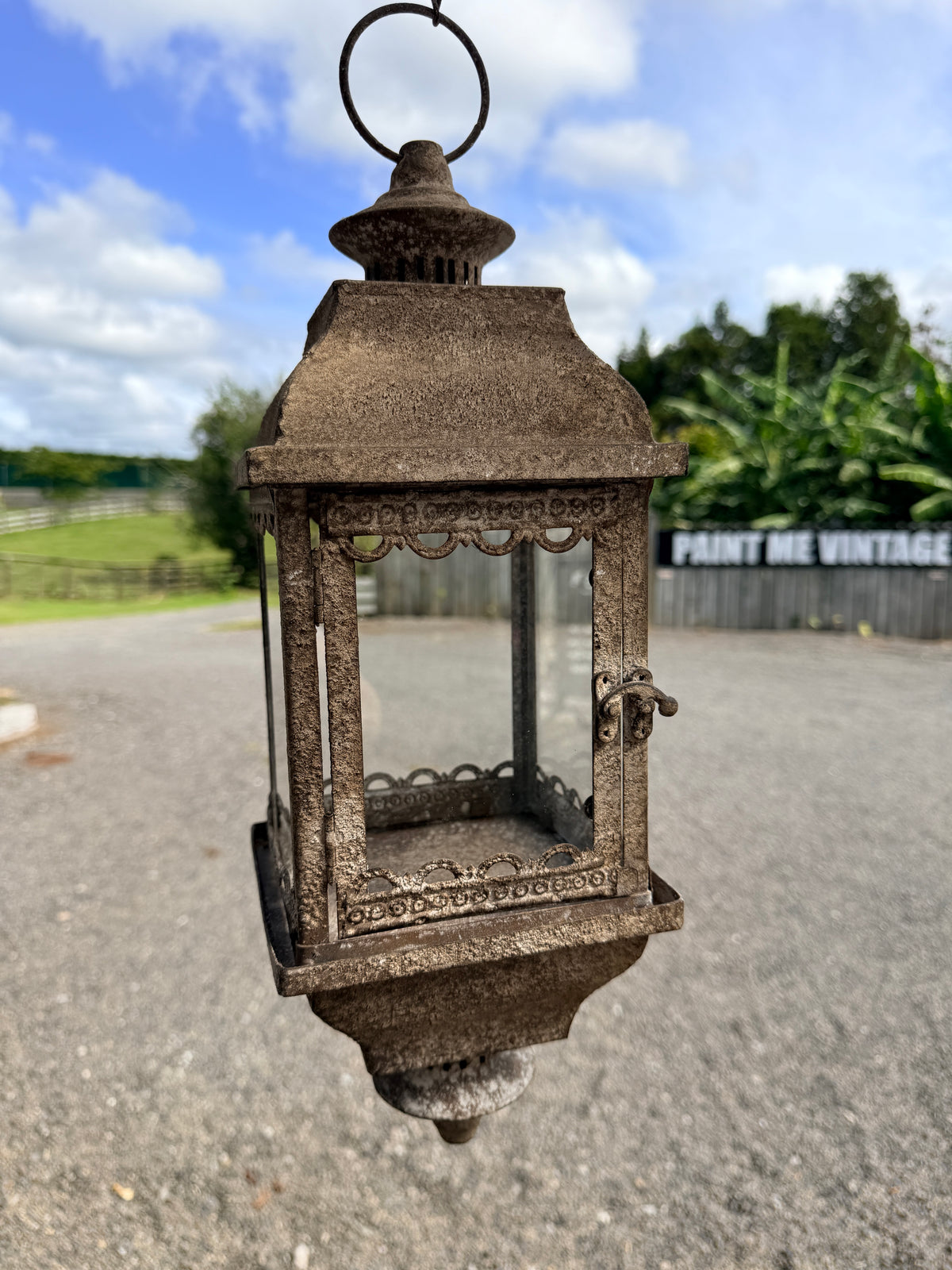Metal Antique style hanging lantern