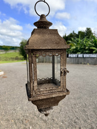 Metal Antique style hanging lantern