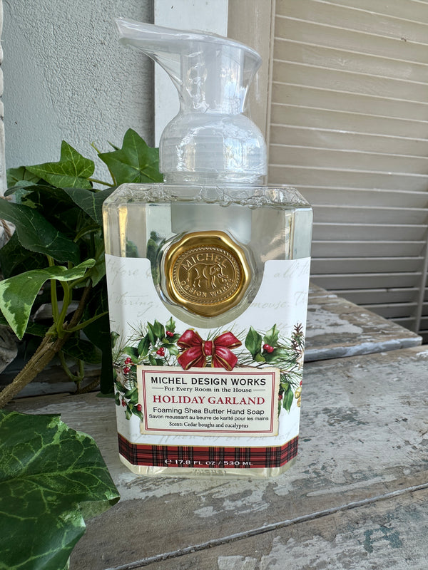 Foaming Soap Holiday Garland