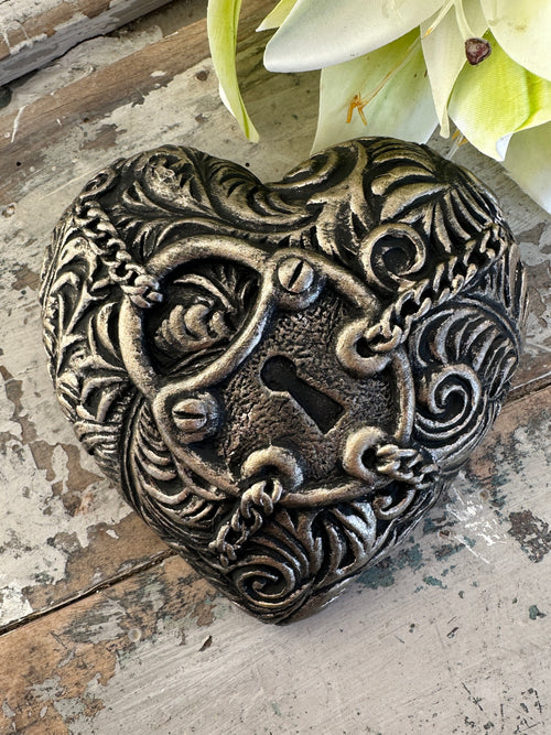 Wall heart Champagne Blush Lock