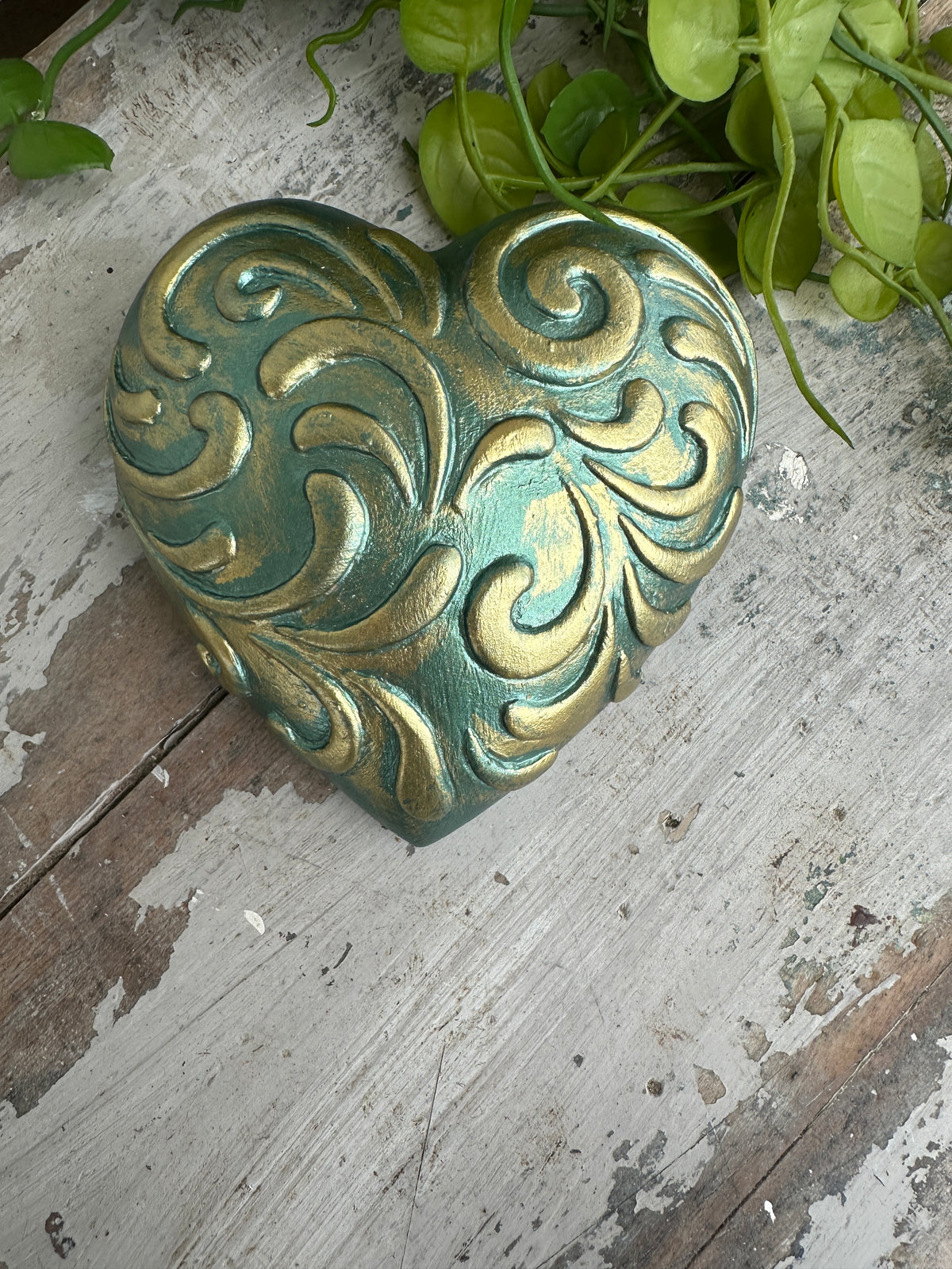 Wall heart Green & Gold Swirls