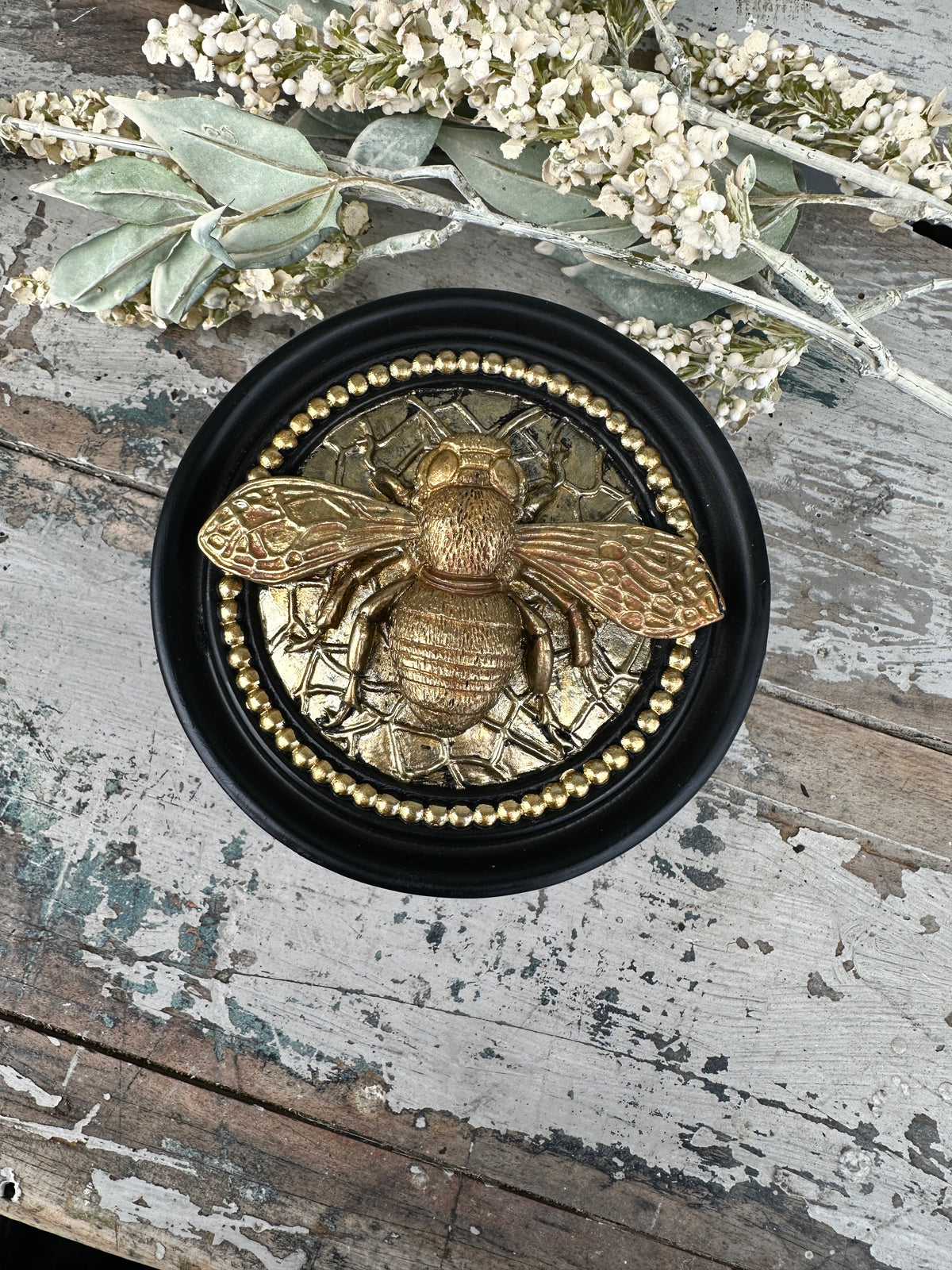 Gold Bee & Black round box with lid