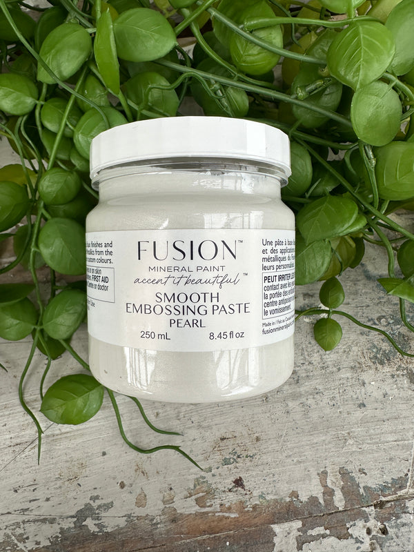 Fusion Smooth Embossing Paste Pearl