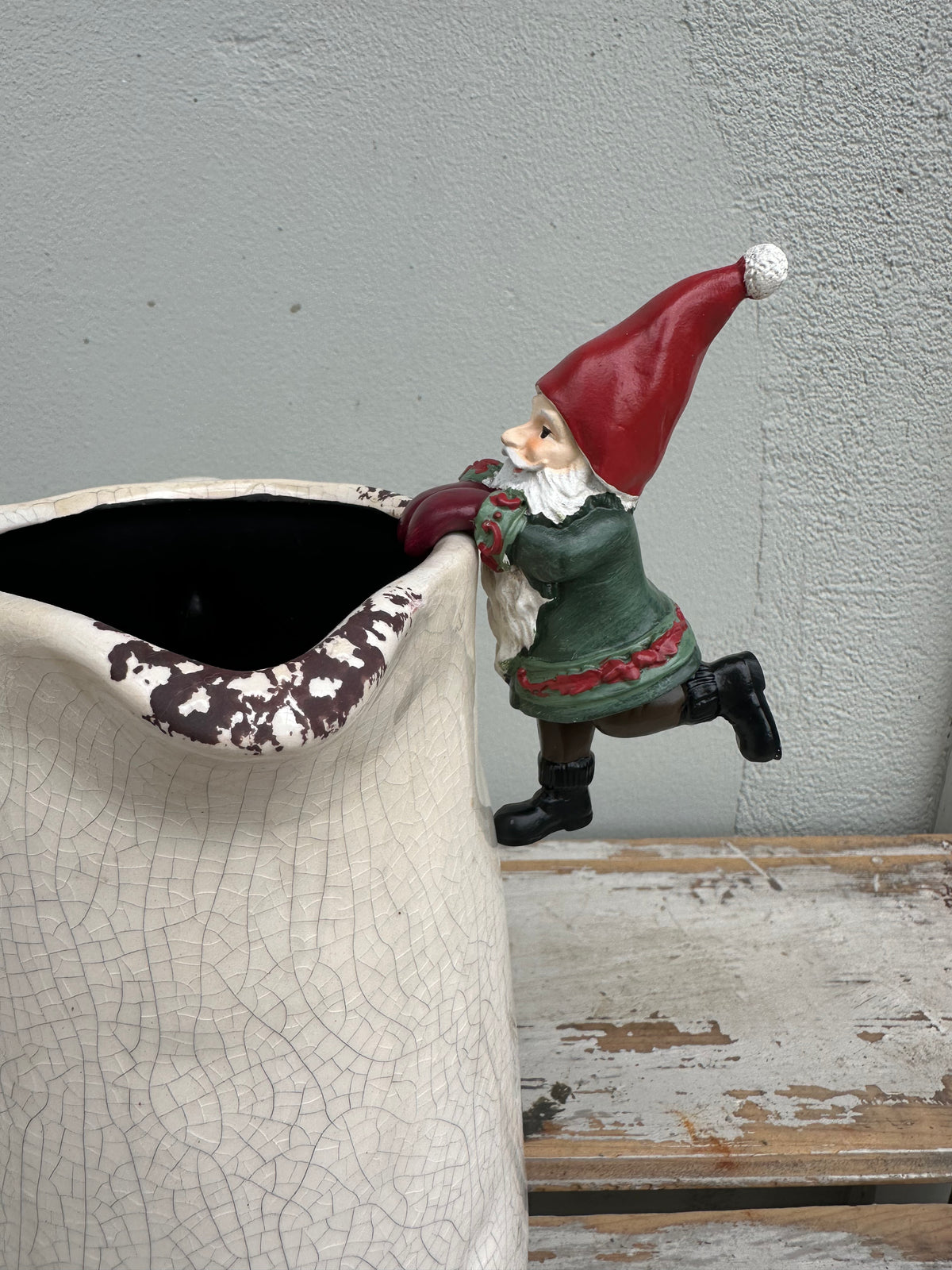 POT PLANT SANTA