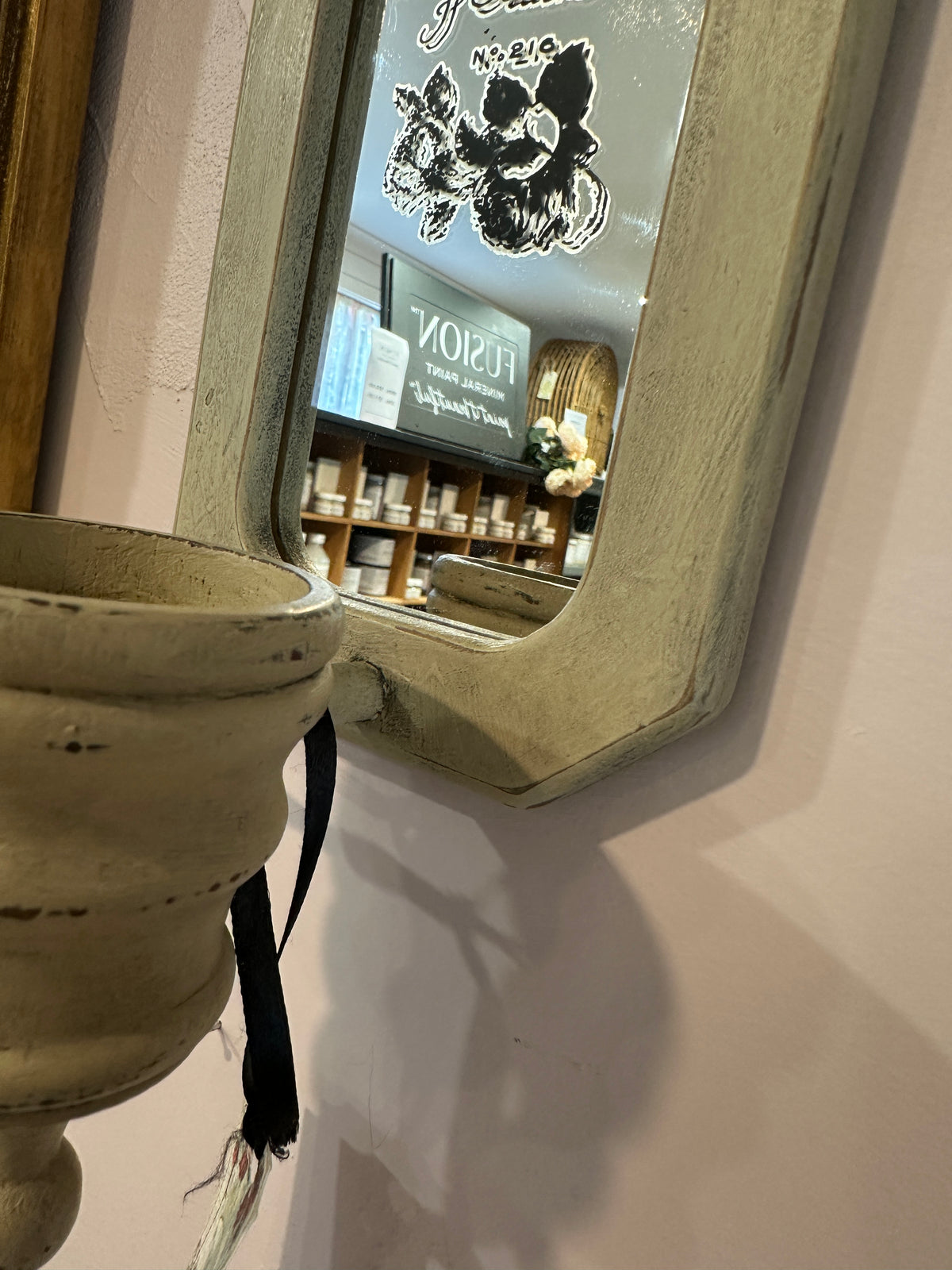 Mirrored hanging alter