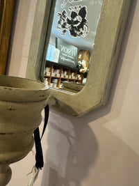 Mirrored hanging alter