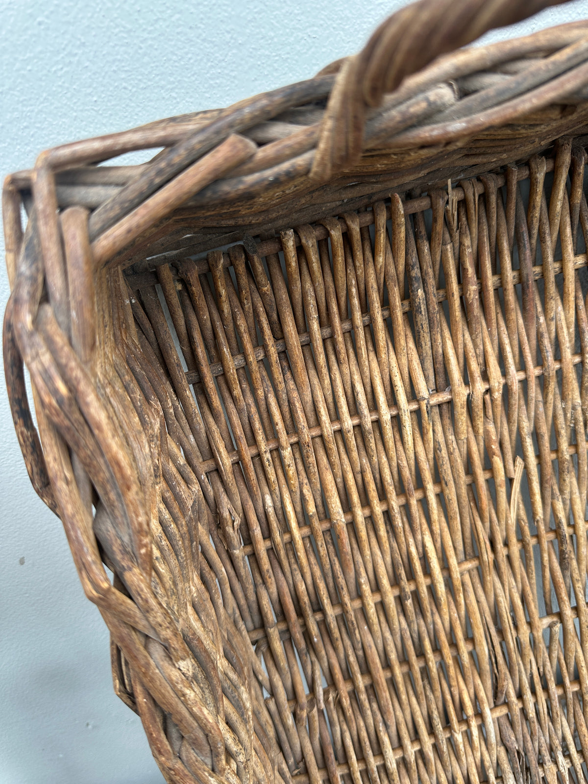kubu Rattan tray with handles
