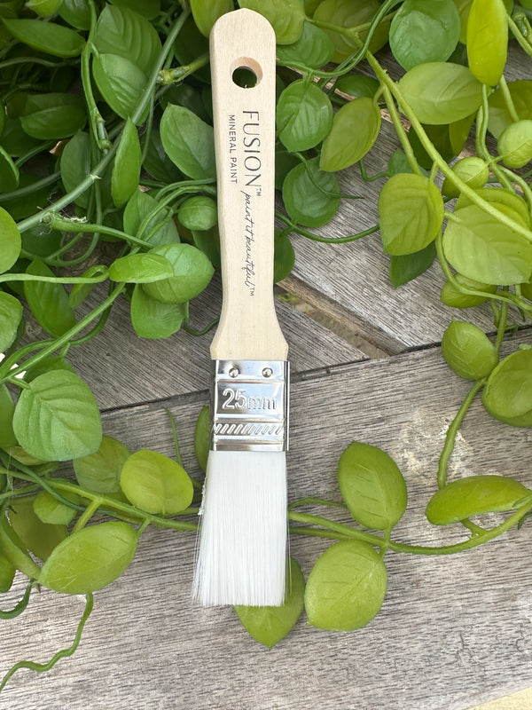 Fusion Flat 1" economy brush mineral and chalk paint brush