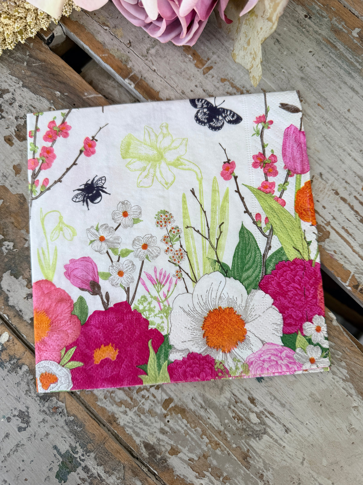 Spring Bee Moment Napkin for Decoupage