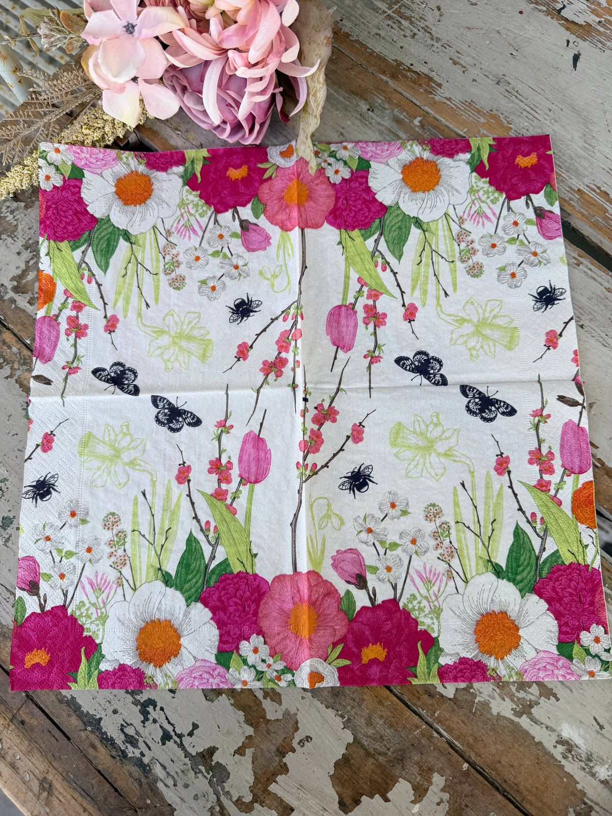 Spring Bee Moment Napkin for Decoupage