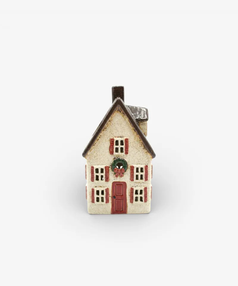 Nordgard Tea Village Tall Villa with Bow Wreath