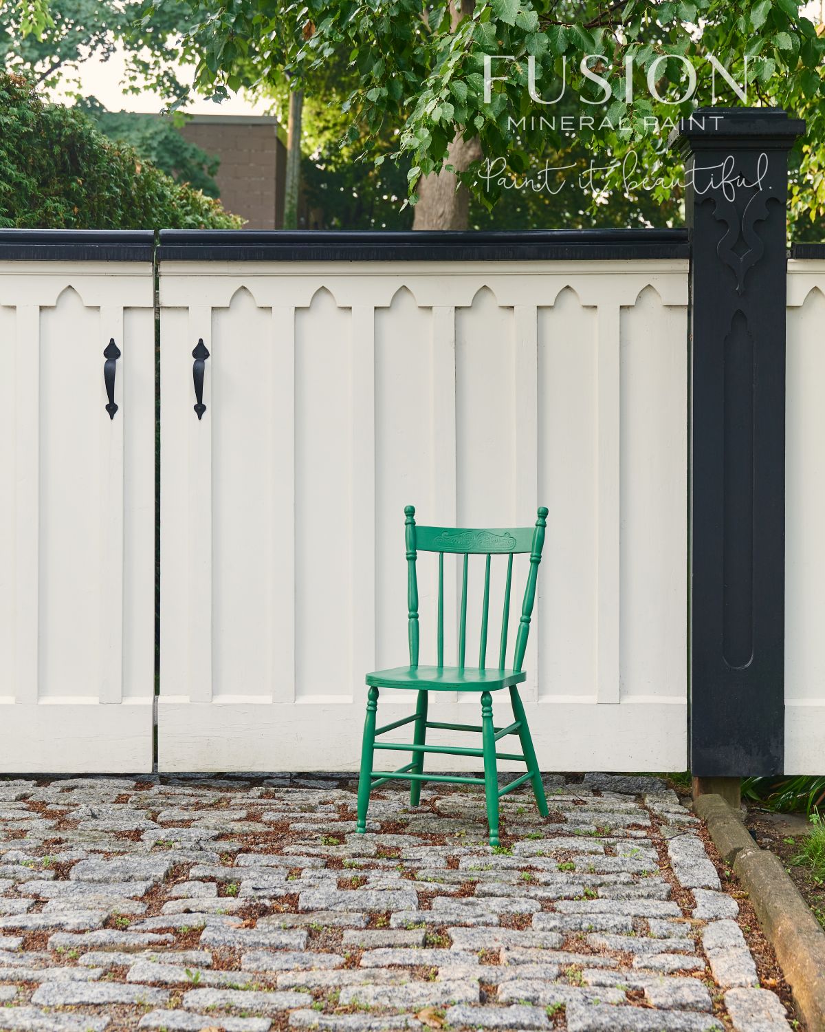 Park bench Fusion Mineral Paint furniture paint