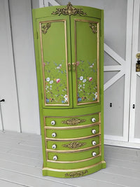 Moss green Alchemy Paint by Fusion for furniture