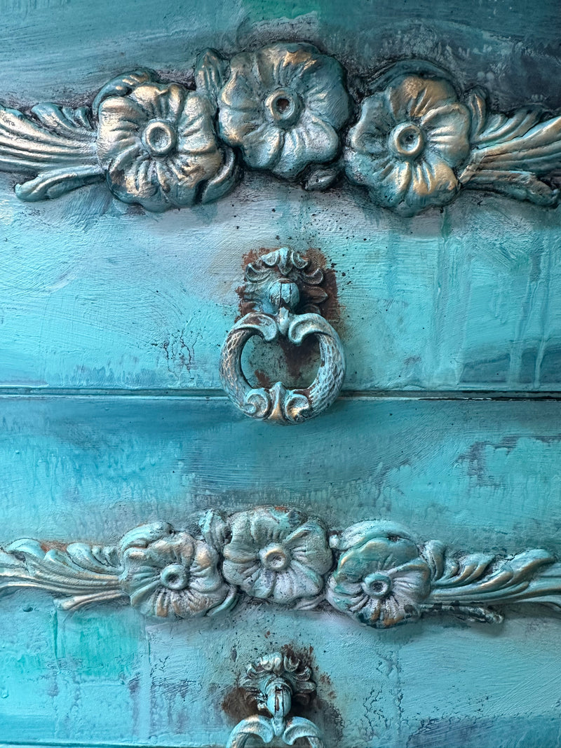 Ocean Blend Linen Press Cupboard | Paint Me Vintage