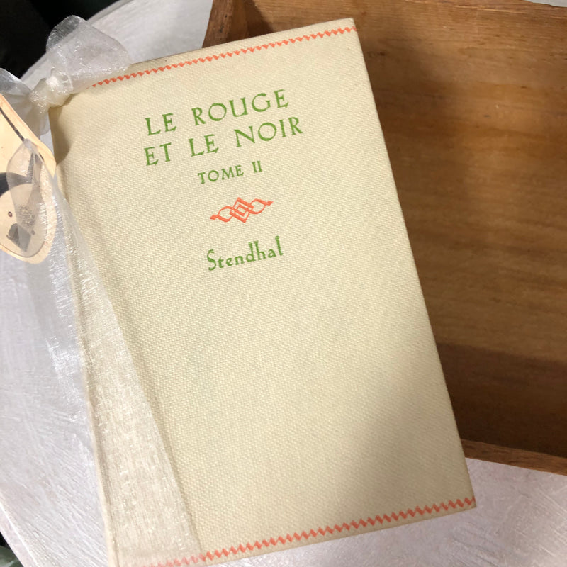 French book Le rouge et le noir 1957