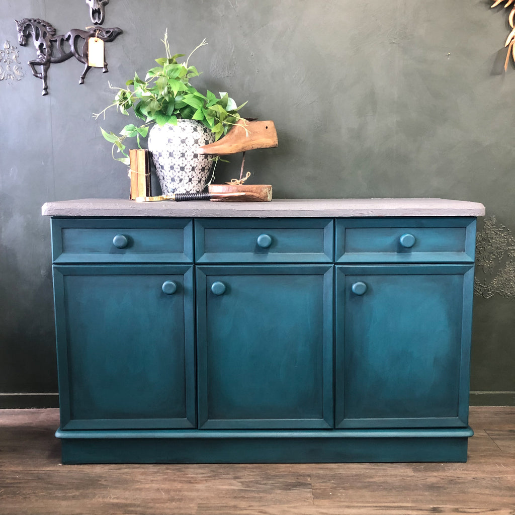 Kingsley Sideboard with crushed graphite top | Paint Me Vintage