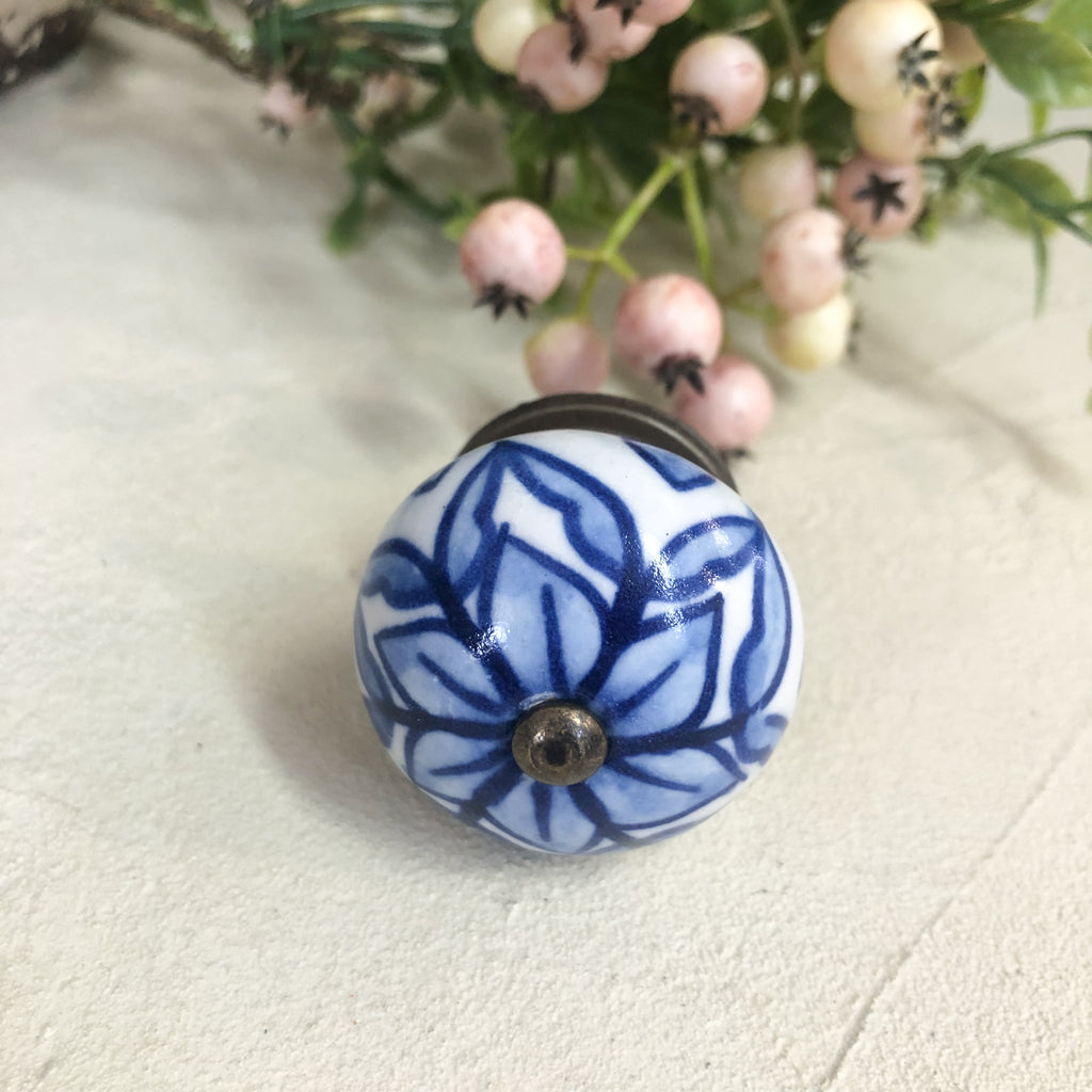 Ceramic Blue & White patterned Knob