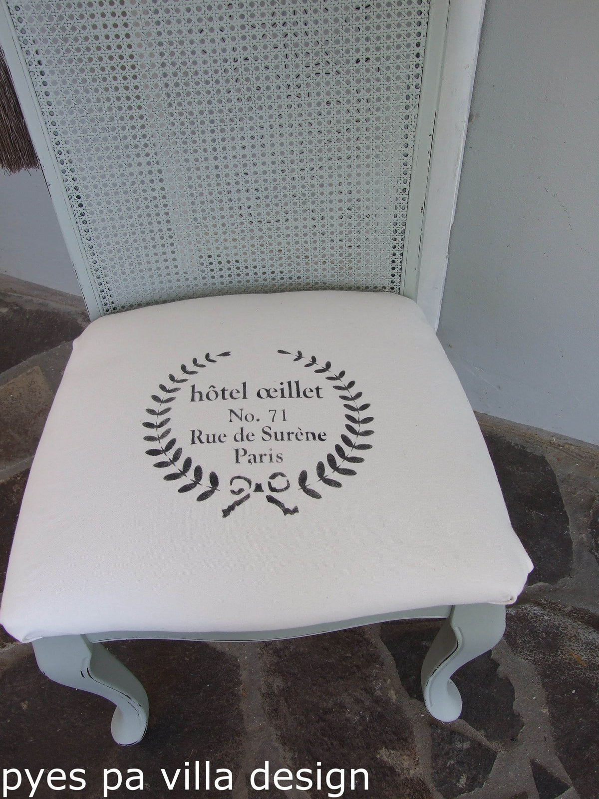 Hotel Oeillet Wreath Stencil | Paint Me Vintage | Tauranga, New Zealand | chalk paint | chalkpaint | furniture painting | vintage paint | stencils | IOD | Iron Orchid Design | furniture transfers | workshops | where to buy stencils | stencils for sale nz | plastic stencils nz | craft stencils nz | Hotel Oeillet Wreath Stencil